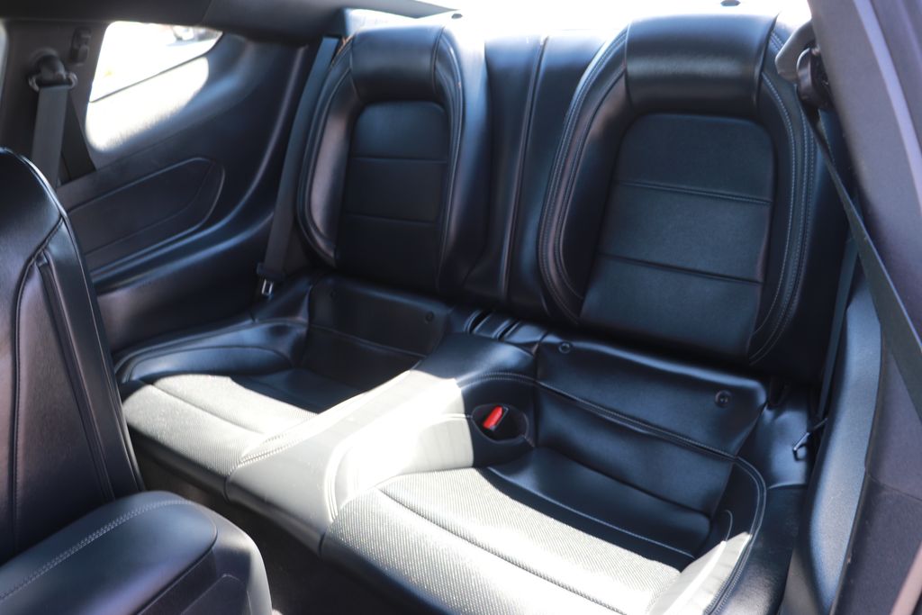 Vehicle image 9 of 24
