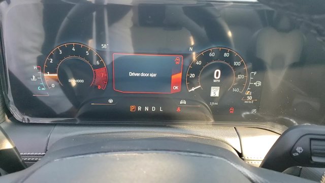 Vehicle image 16 of 21