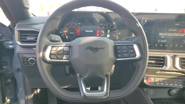 Vehicle image 13 of 21