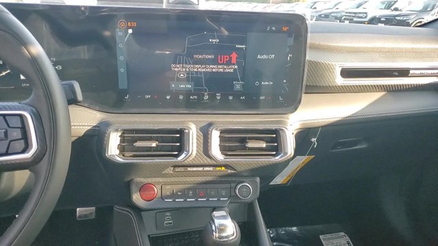 Vehicle image 17 of 21