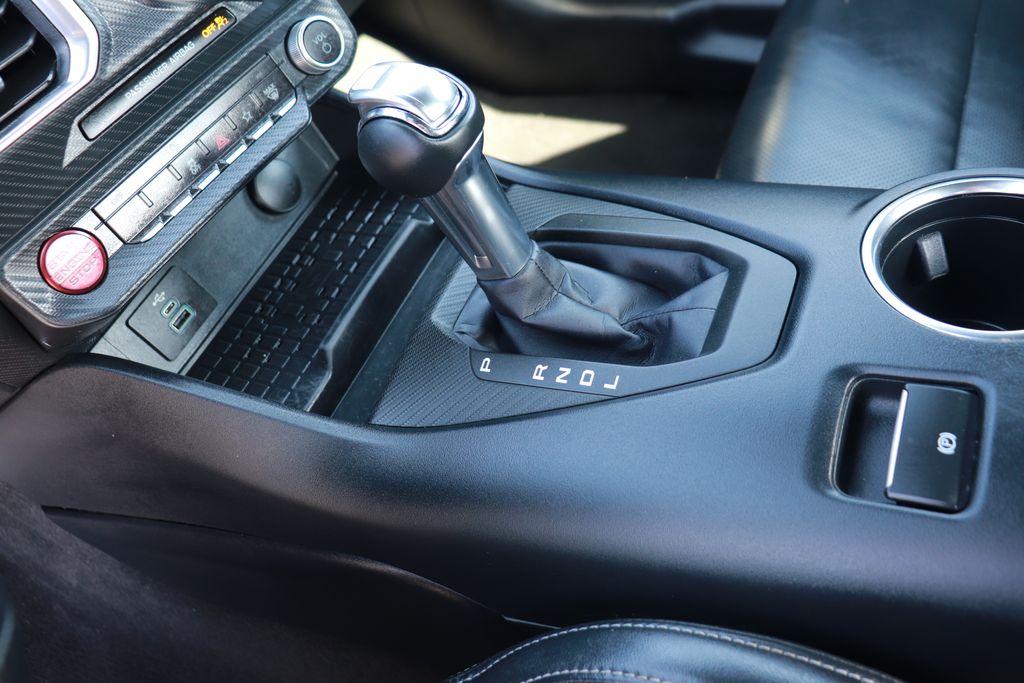 Vehicle image 15 of 27