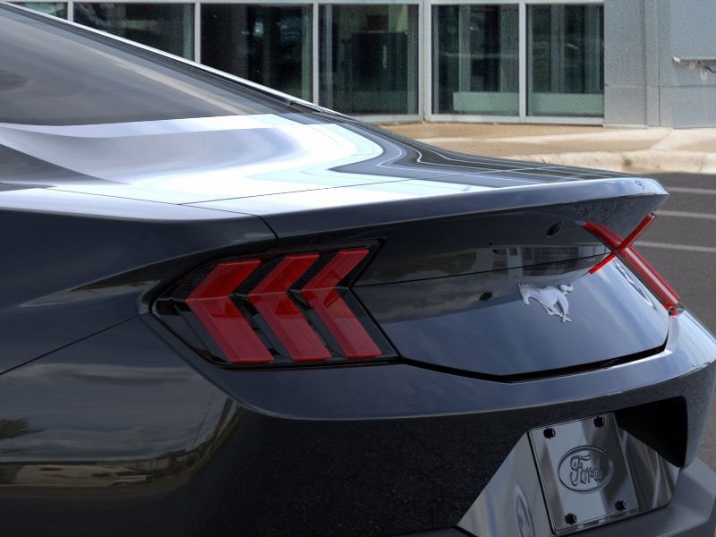 Vehicle image 22 of 40