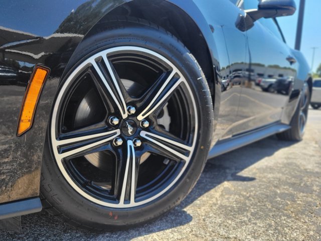 2024 Ford Mustang EcoBoost Premium Image 10 of 32