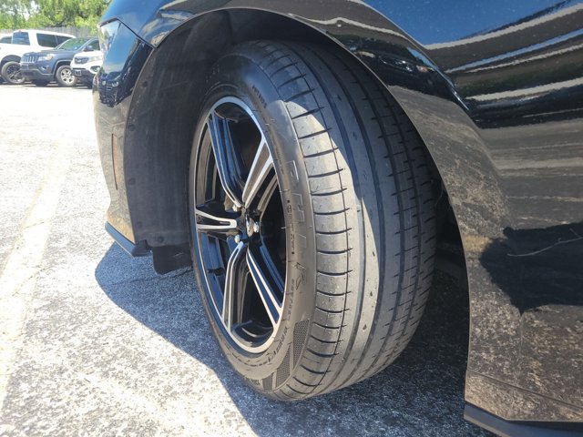 2024 Ford Mustang EcoBoost Premium Image 11 of 32