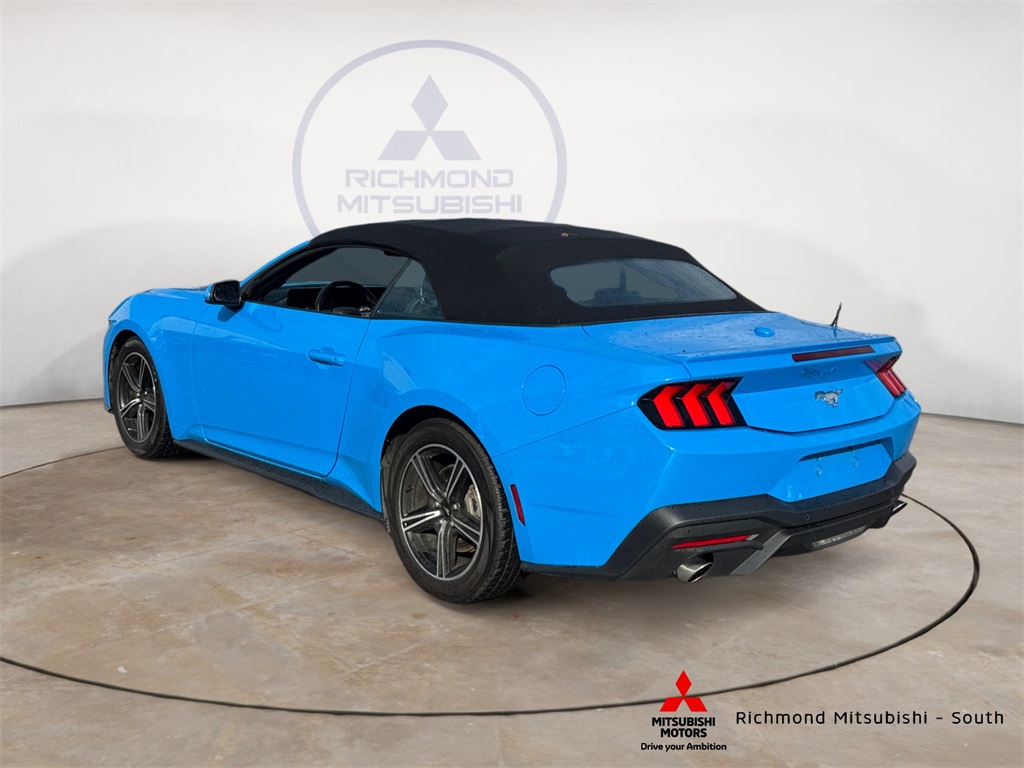 2024 Ford Mustang EcoBoost Premium Image 7 of 18