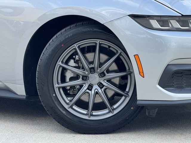 2024 Ford Mustang EcoBoost Image 8 of 19