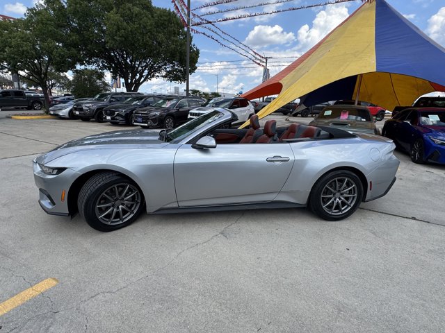 2024 Ford Mustang EcoBoost Image 7 of 19