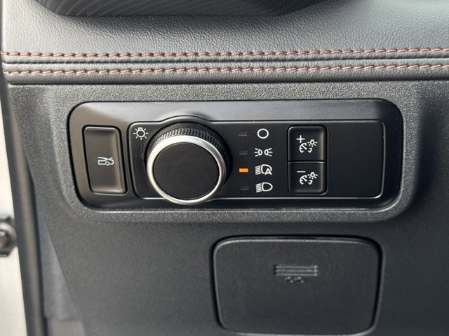 2024 Ford Mustang EcoBoost Image 16 of 19