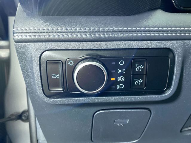 2024 Ford Mustang EcoBoost Premium Image 25 of 36