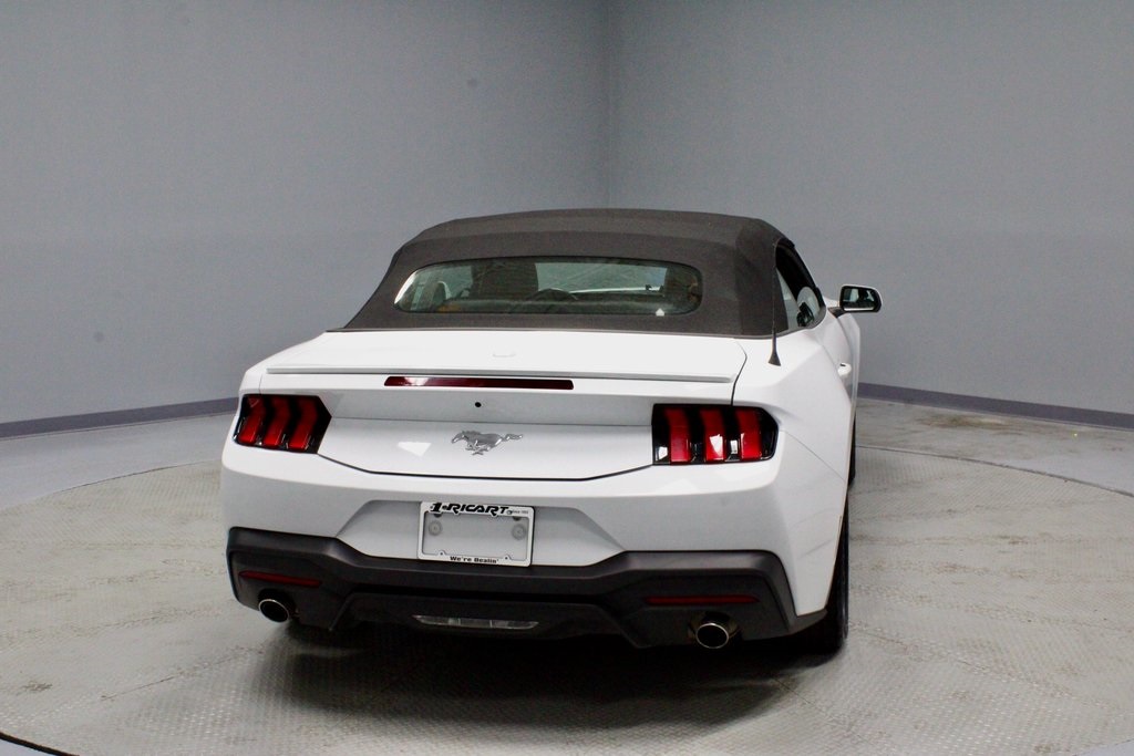 2024 Ford Mustang EcoBoost Premium Image 6 of 31