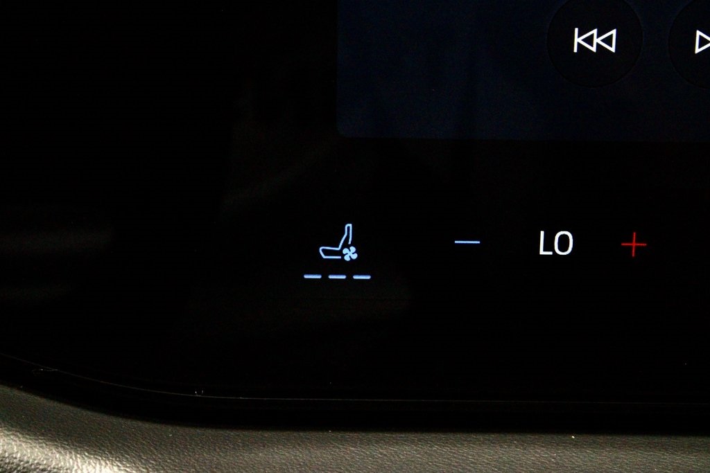 2024 Ford Mustang EcoBoost Premium Image 21 of 31