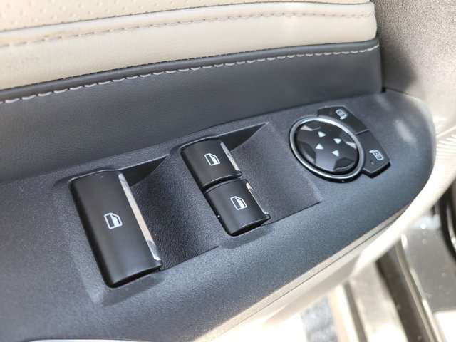 2024 Ford Mustang EcoBoost Premium Image 26 of 32