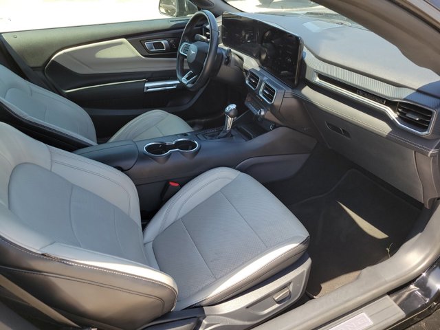 2024 Ford Mustang EcoBoost Premium Image 13 of 32