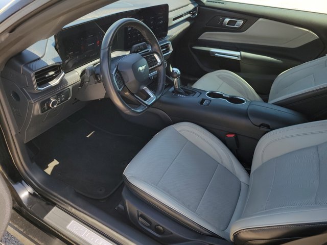 2024 Ford Mustang EcoBoost Premium Image 28 of 32