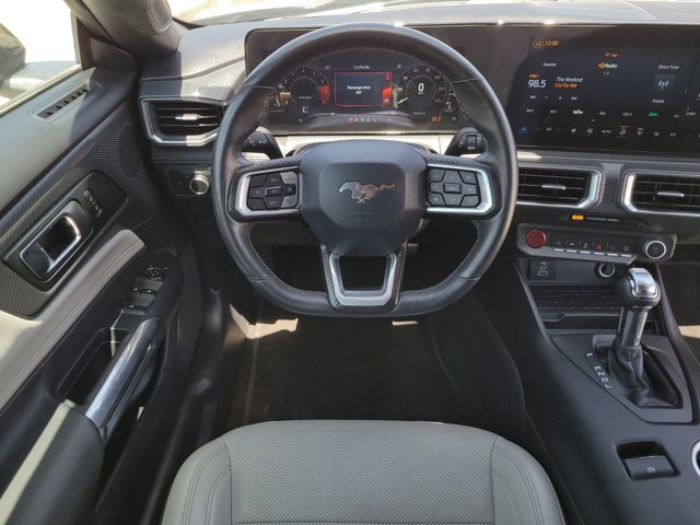 2024 Ford Mustang EcoBoost Premium Image 14 of 32