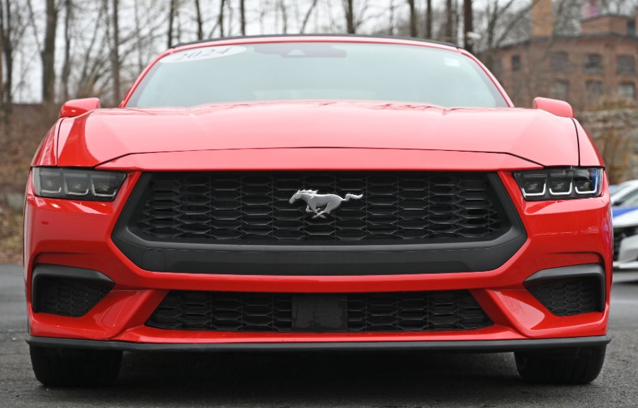 2024 Ford Mustang EcoBoost Premium Image 2 of 25