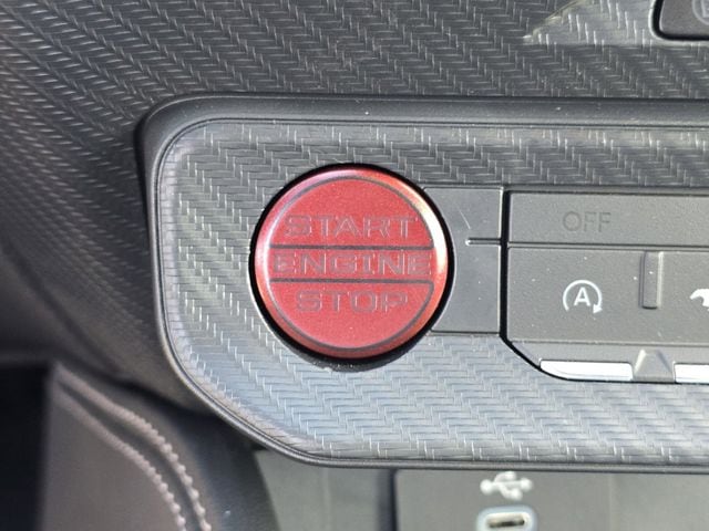Vehicle image 21 of 30
