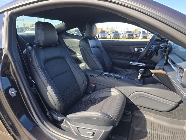 Vehicle image 26 of 30