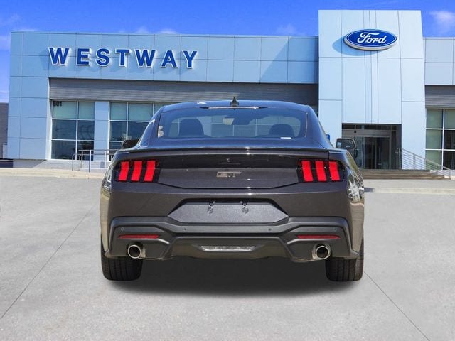 Vehicle image 4 of 30