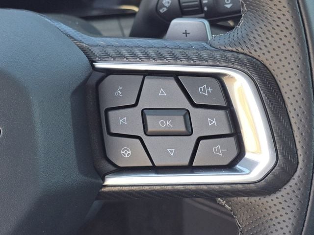 Vehicle image 14 of 30