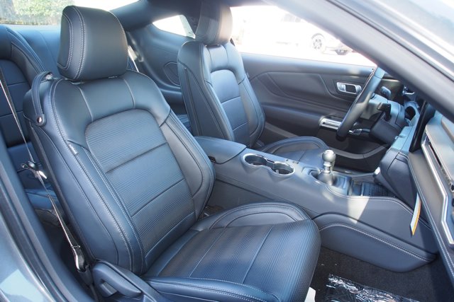 Vehicle image 11 of 27