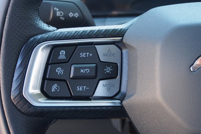 Vehicle image 20 of 27