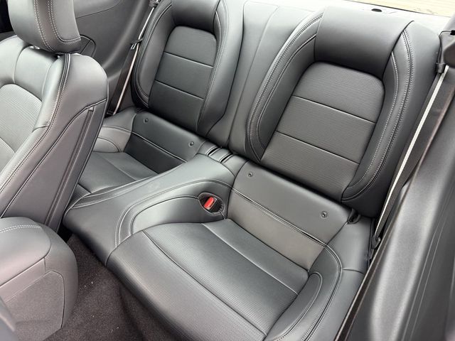 Vehicle image 25 of 26
