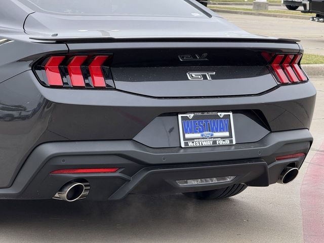 Vehicle image 8 of 26