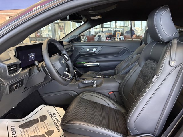 Vehicle image 18 of 22