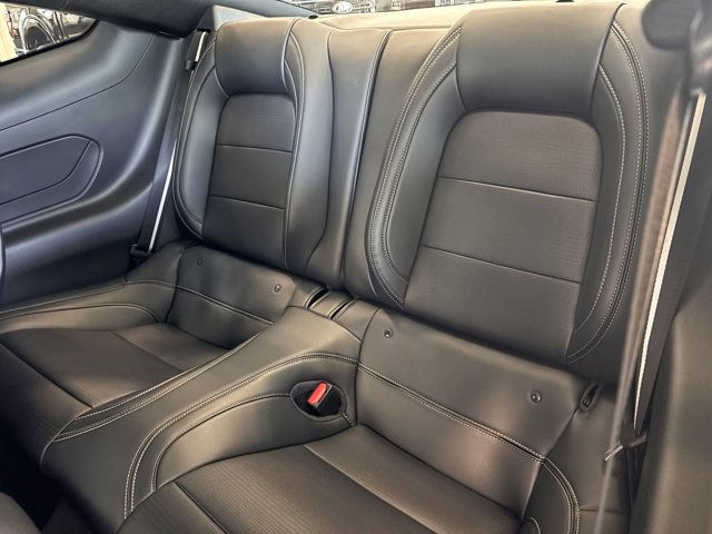 Vehicle image 19 of 22