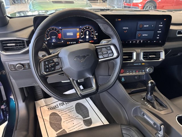 Vehicle image 10 of 22