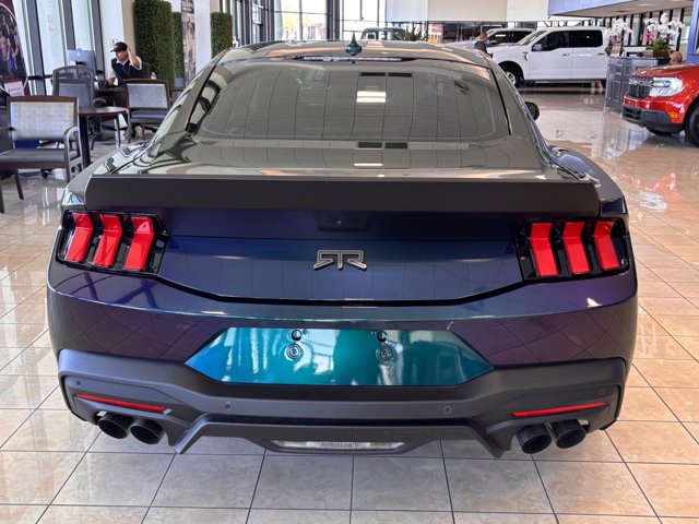 Vehicle image 4 of 22