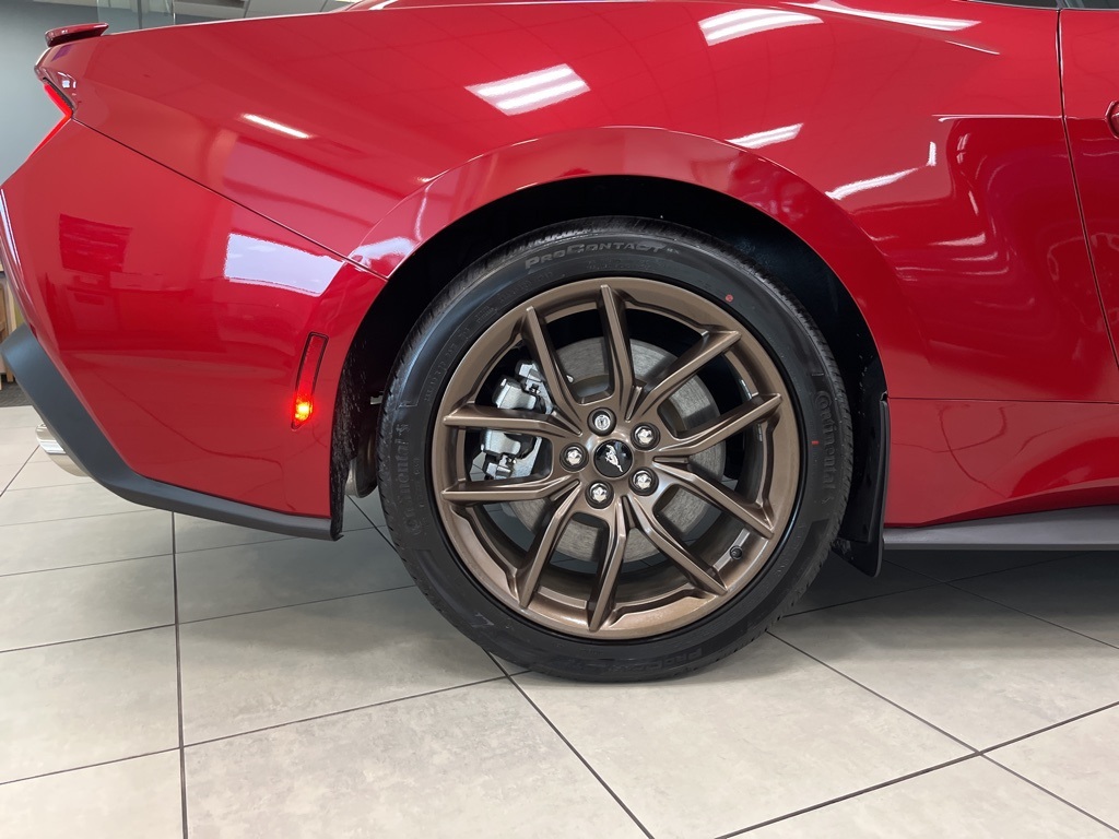 Vehicle image 9 of 33