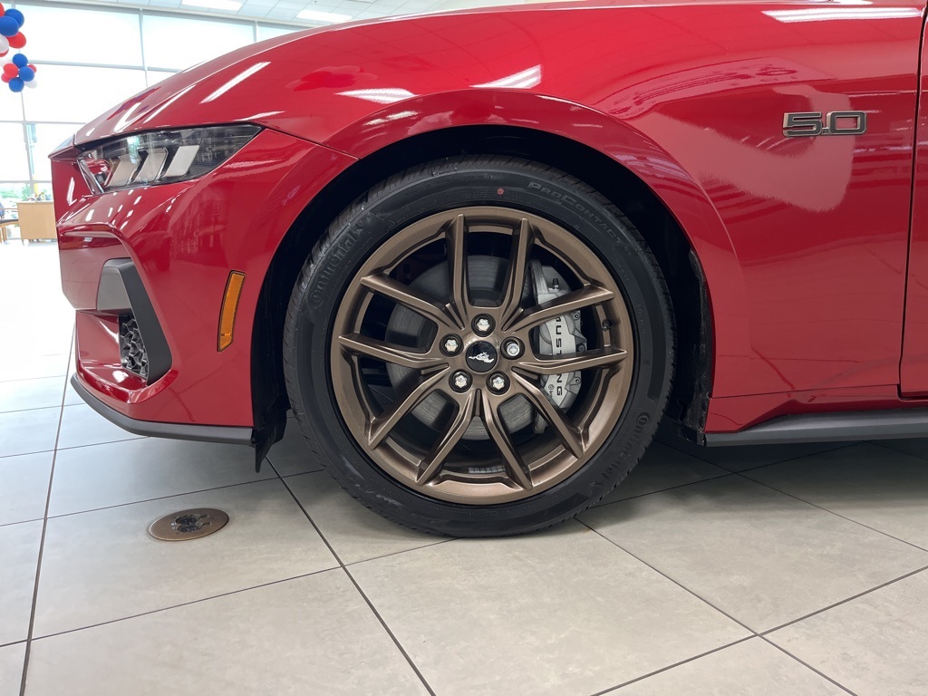 Vehicle image 11 of 33