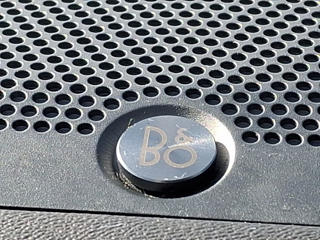 Vehicle image 12 of 13