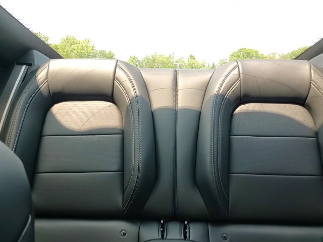 Vehicle image 20 of 23