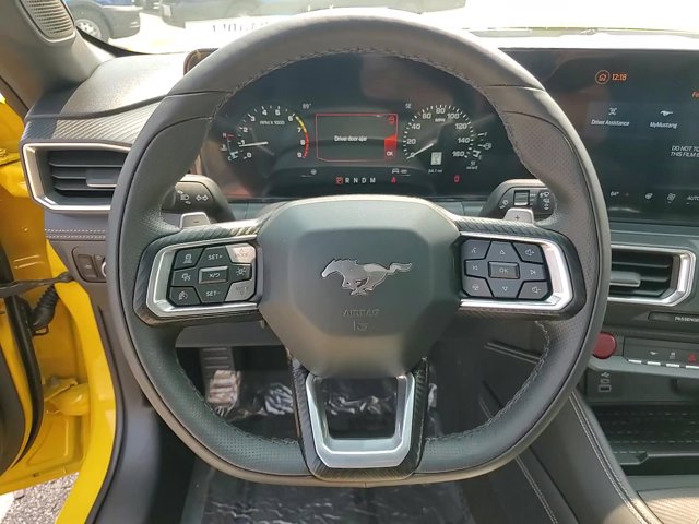 Vehicle image 14 of 23
