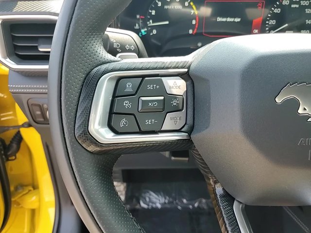 Vehicle image 15 of 23