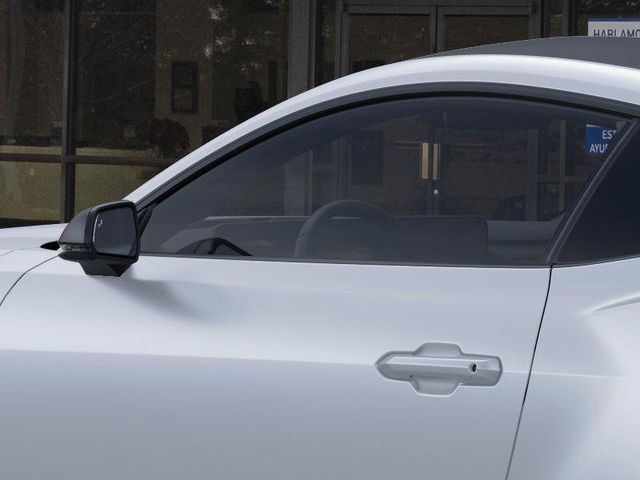 Vehicle image 17 of 22