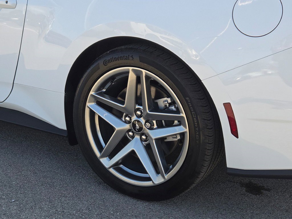 2024 Ford Mustang GT Premium Image 7 of 28