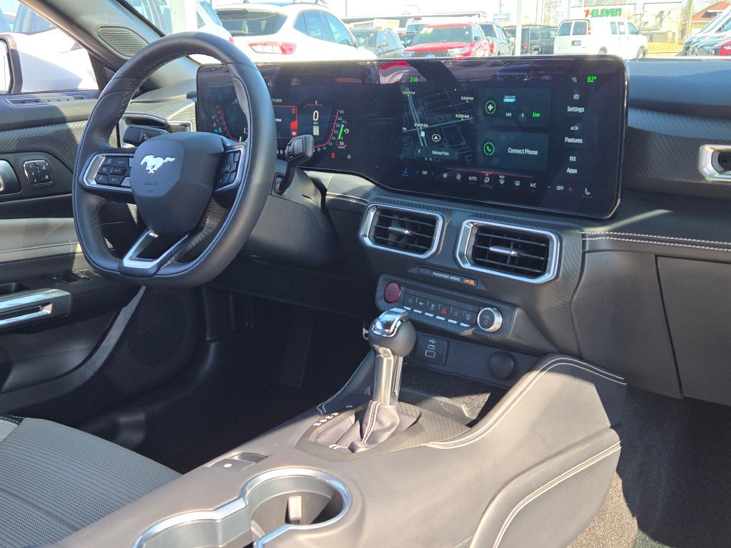 2024 Ford Mustang GT Premium Image 12 of 28