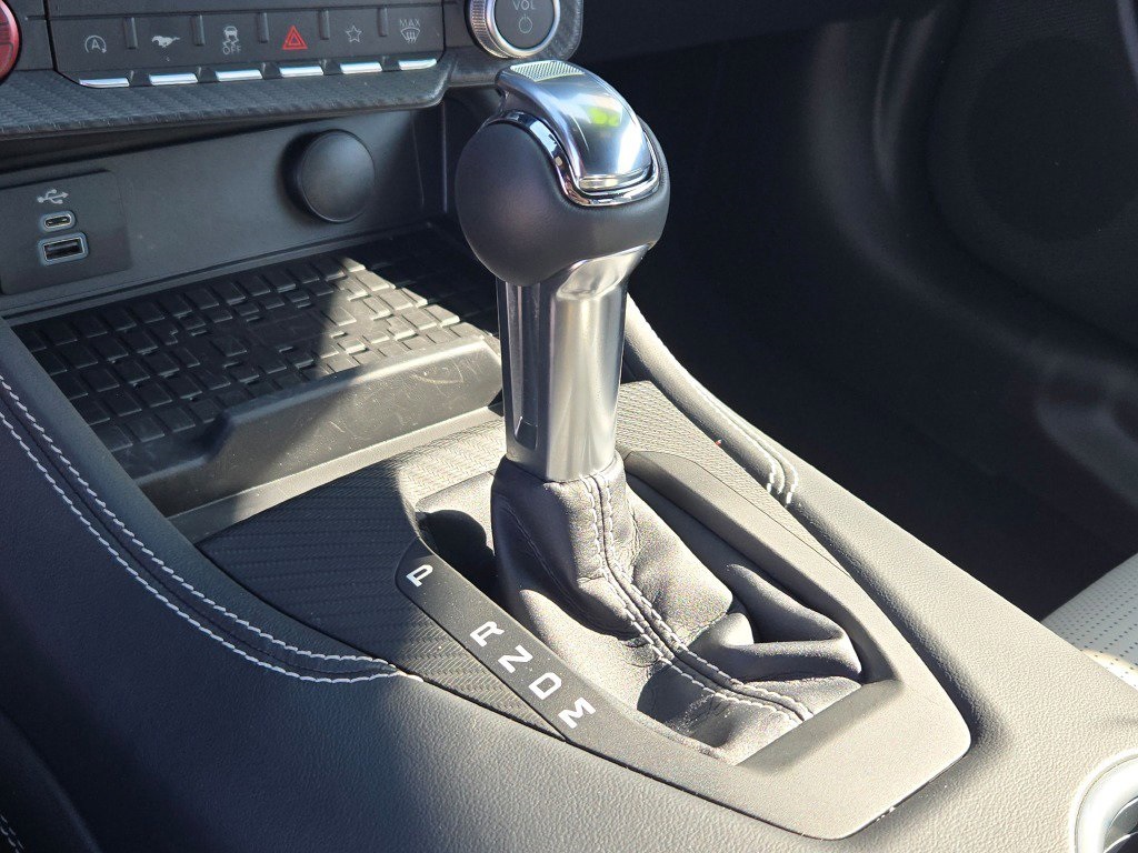 2024 Ford Mustang GT Premium Image 16 of 28