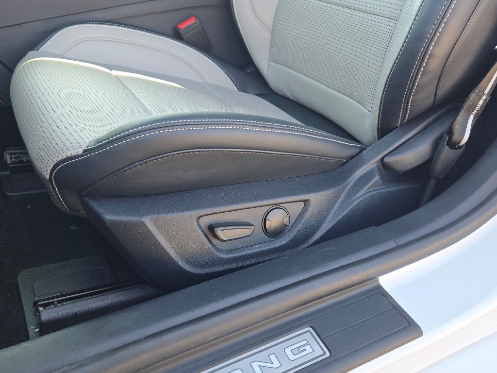 2024 Ford Mustang GT Premium Image 27 of 28