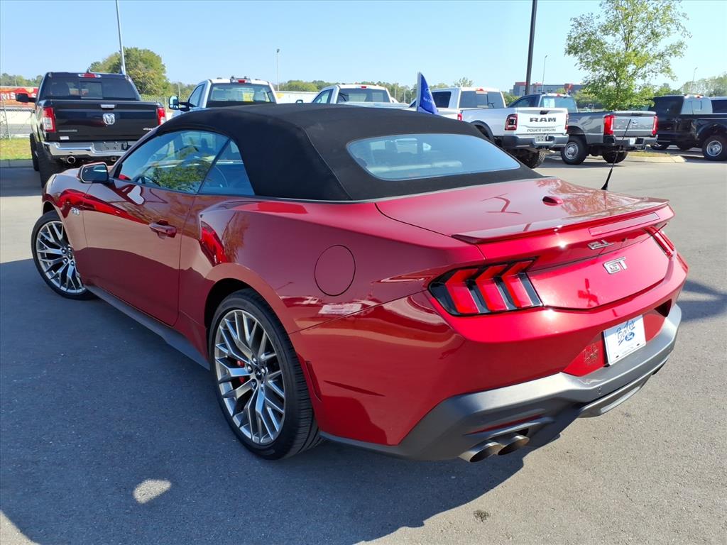 2024 Ford Mustang GT Premium Image 7 of 21