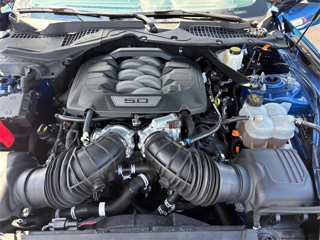 2024 Ford Mustang GT Premium Image 7 of 32