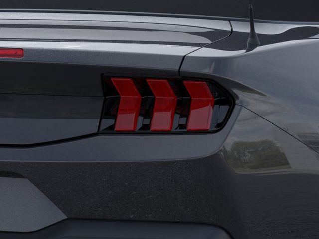 Vehicle image 18 of 19