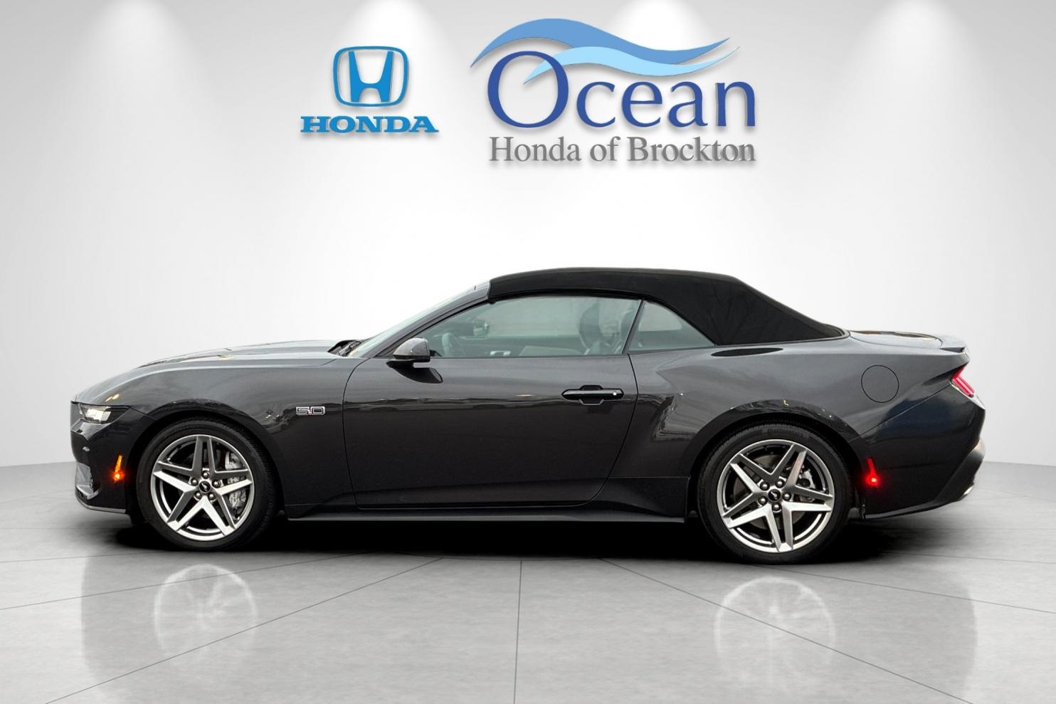 2024 Ford Mustang GT Premium Image 12 of 47