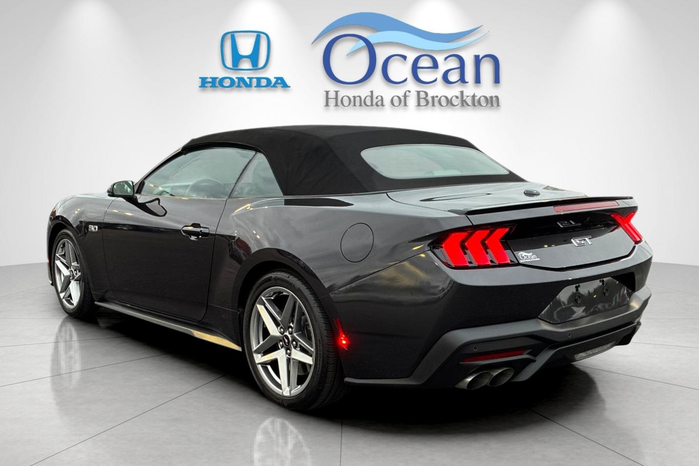 2024 Ford Mustang GT Premium Image 11 of 47