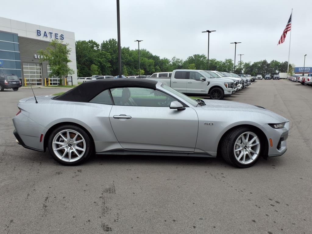 2024 Ford Mustang GT Premium Image 4 of 22