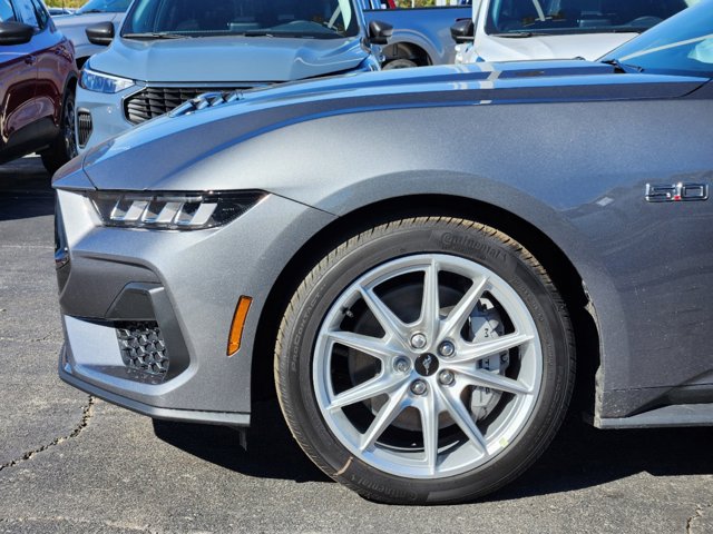 Vehicle image 5 of 20